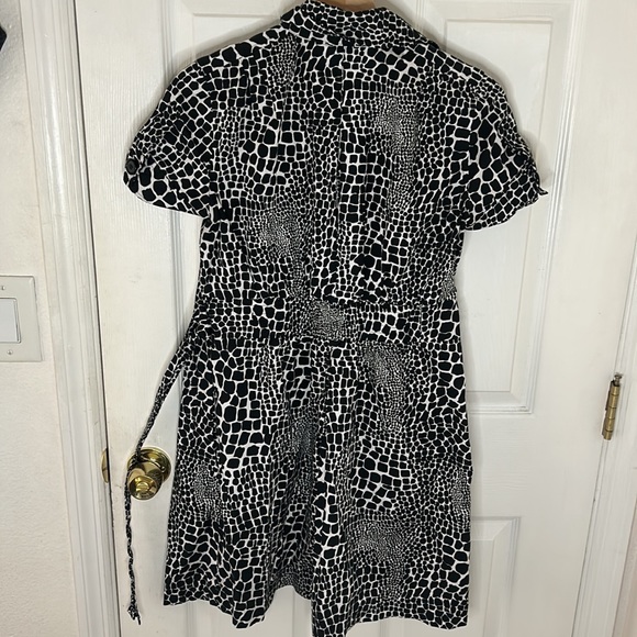 INC International Concepts Black & White Animal Print Belt Shirt Dress Stretch 6 - Picture 4 of 5